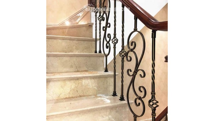 Cho thuê nhà, Nguyễn Khánh Toàn, Nguyễn Văn Huyên, 150m2x 3T -56 tr